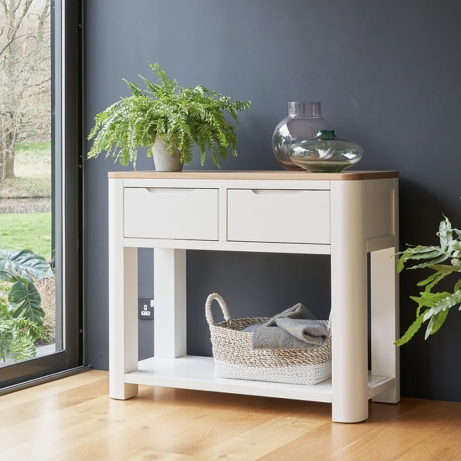 Oak & Aura's Console Table
