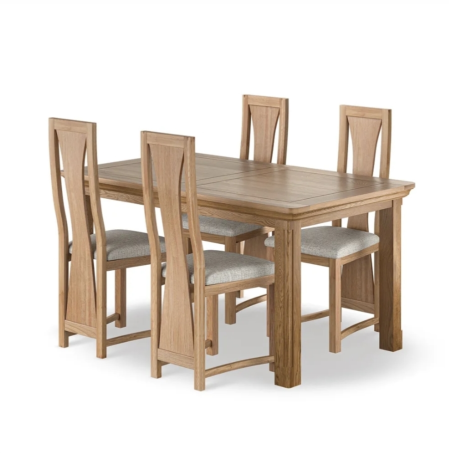 Oak & Aura's Extending Dining Table with 4 Chairs